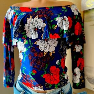 🌺COLOMBIAN FLORAL LONG SLEEVE TOP🌺